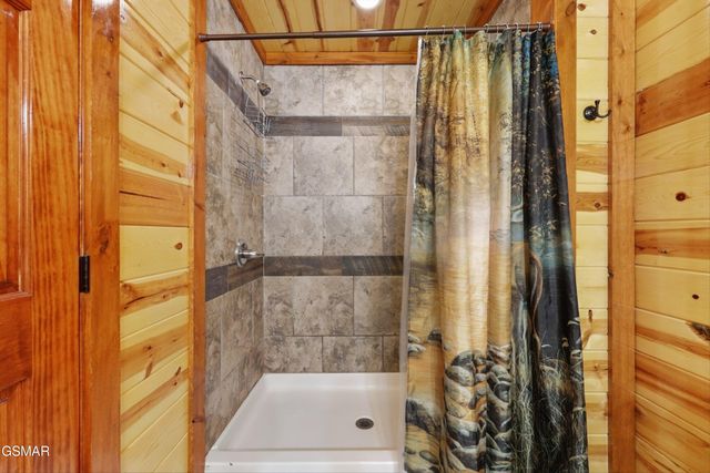 2313 Boulder Way, Sevierville, TN 37862