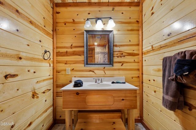 2313 Boulder Way, Sevierville, TN 37862