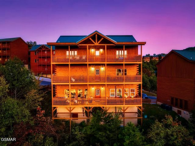 2313 Boulder Way, Sevierville, TN 37862