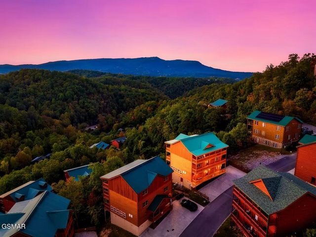 2313 Boulder Way, Sevierville, TN 37862