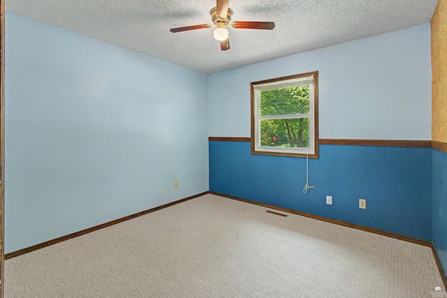 1900 Dogwood Drive, Manhattan, KS 66502