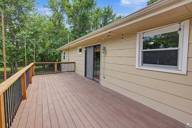 1900 Dogwood Drive, Manhattan, KS 66502