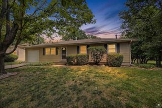 1900 Dogwood Drive, Manhattan, KS 66502