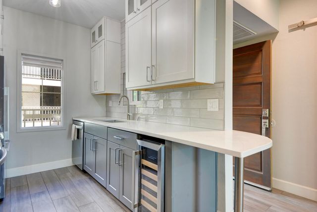 1325 Park Avenue SW 207, Albuquerque, NM 87102