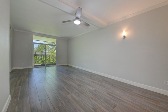 1325 Park Avenue SW 207, Albuquerque, NM 87102