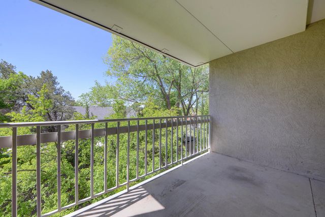 1325 Park Avenue SW 207, Albuquerque, NM 87102