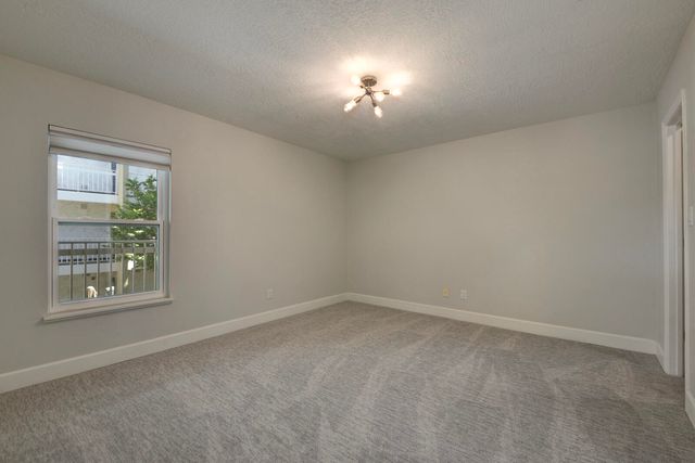 1325 Park Avenue SW 207, Albuquerque, NM 87102