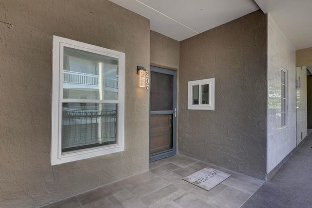 1325 Park Avenue SW 207, Albuquerque, NM 87102