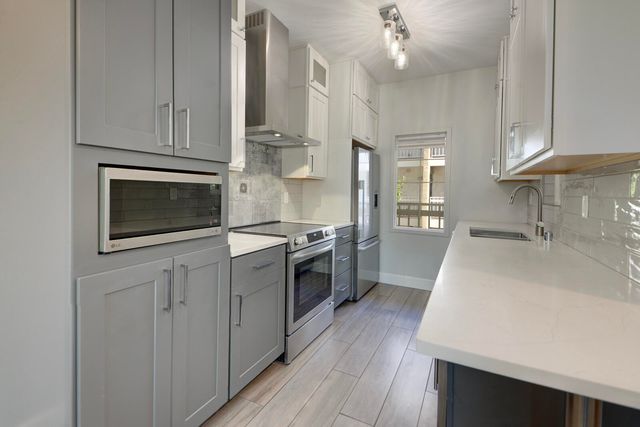 1325 Park Avenue SW 207, Albuquerque, NM 87102