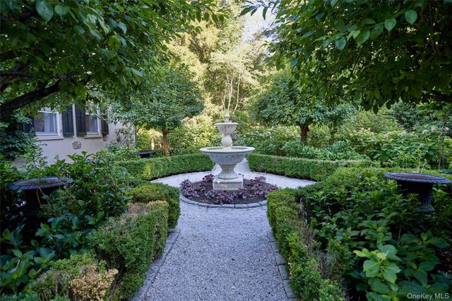 55 Mountain Farm Road, Tuxedo Park, NY 10987