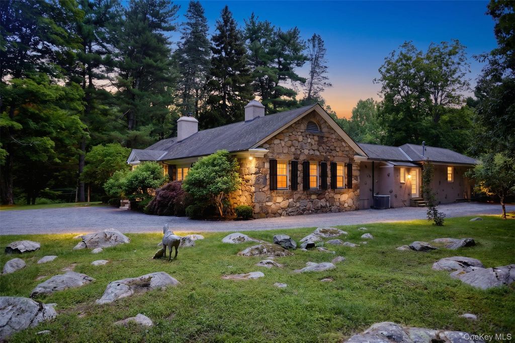 55 Mountain Farm Road, Tuxedo Park, NY 10987 — photo 3