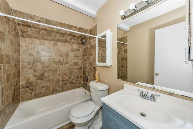 6832 Younger Drive, The Colony, TX 75056