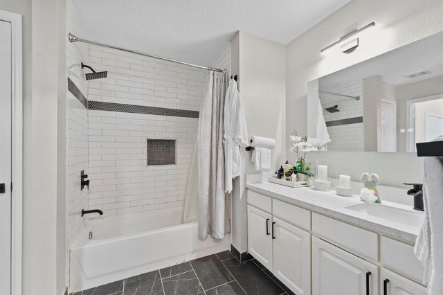 9881 Youpon Ridge Way, Conroe, TX 77385