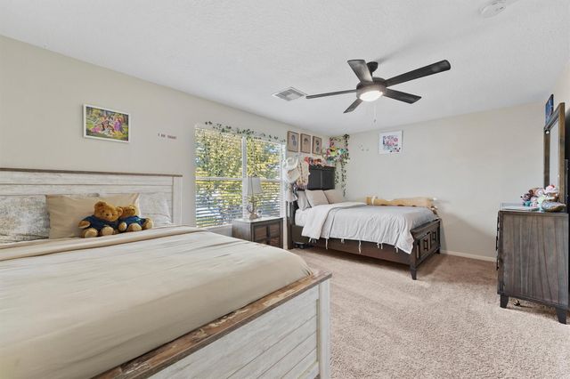 9881 Youpon Ridge Way, Conroe, TX 77385