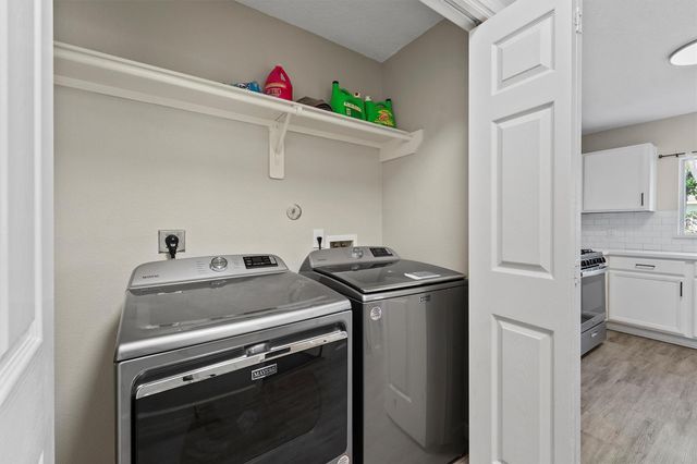 9881 Youpon Ridge Way, Conroe, TX 77385