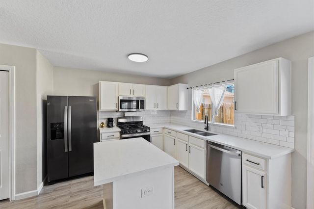 9881 Youpon Ridge Way, Conroe, TX 77385