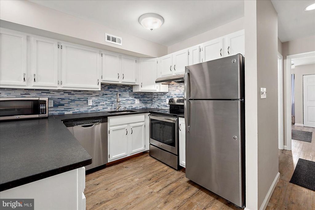 Image 14 of property listing at 12300 JAMAICA AVE #207, Ocean City, MD 21842