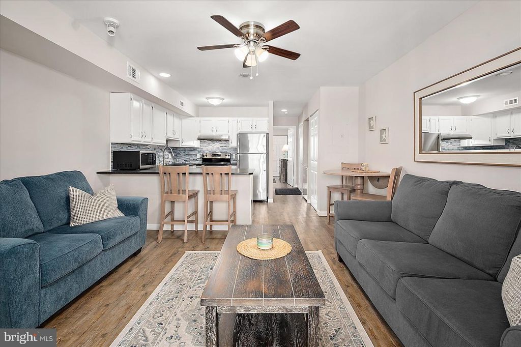 Image 4 of property listing at 12300 JAMAICA AVE #207, Ocean City, MD 21842