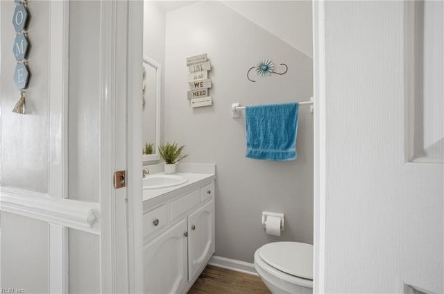 649 Mill Landing RD, Chesapeake, VA 23322