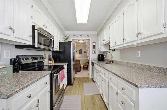 649 Mill Landing RD, Chesapeake, VA 23322