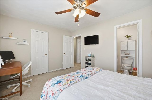 649 Mill Landing RD, Chesapeake, VA 23322