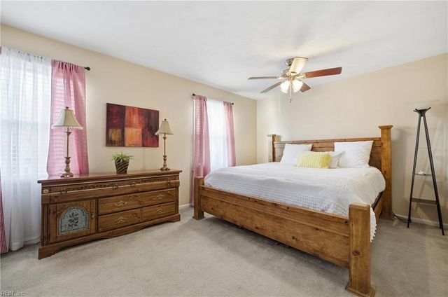 649 Mill Landing RD, Chesapeake, VA 23322