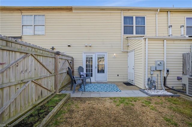 649 Mill Landing RD, Chesapeake, VA 23322