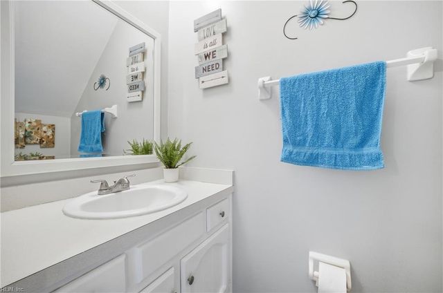 649 Mill Landing RD, Chesapeake, VA 23322