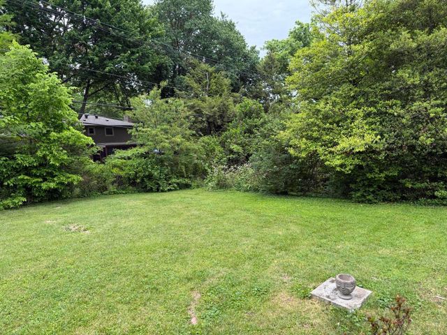 3344 Nantucket Drive, Lexington, KY 40502