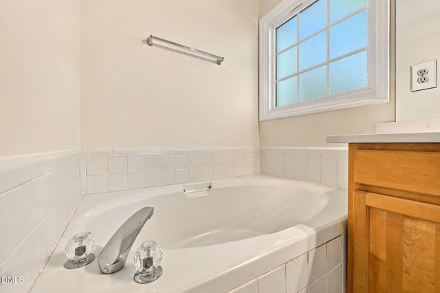 6905 Whittlesea Place, Raleigh, NC 27616