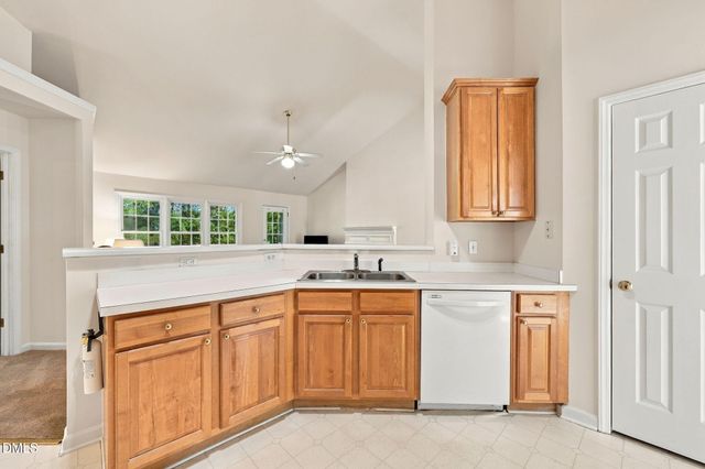 6905 Whittlesea Place, Raleigh, NC 27616