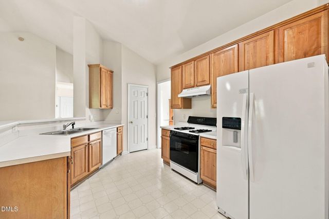 6905 Whittlesea Place, Raleigh, NC 27616