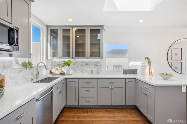 3537 Lawton Street, San Francisco, CA 94122