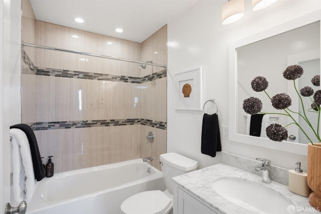 3537 Lawton Street, San Francisco, CA 94122