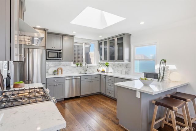 3537 Lawton Street, San Francisco, CA 94122