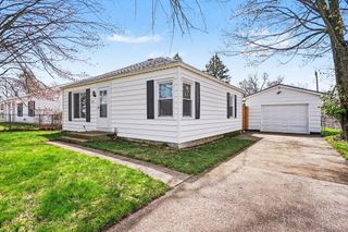 2127 Leif Avenue, Norton Shores City, MI 49441