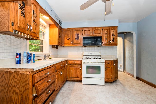 14304 S La Salle Street, Riverdale, IL 60827