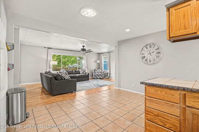 4537 Weswilmar Drive, Holt, MI 48842