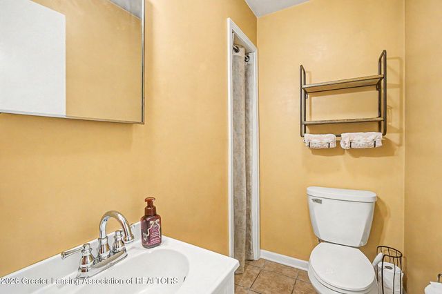 4537 Weswilmar Drive, Holt, MI 48842