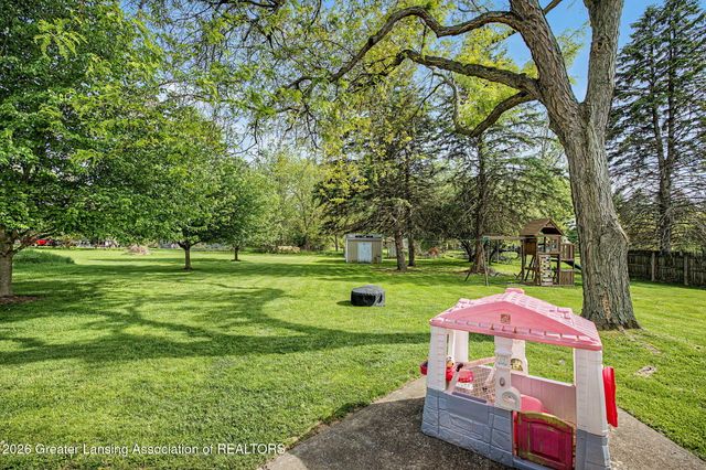 4537 Weswilmar Drive, Holt, MI 48842