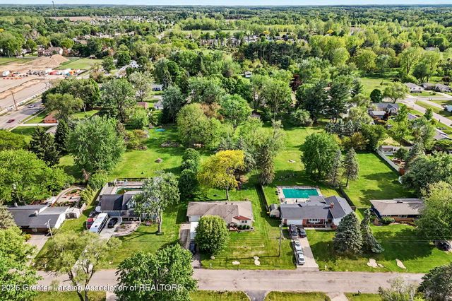 4537 Weswilmar Drive, Holt, MI 48842