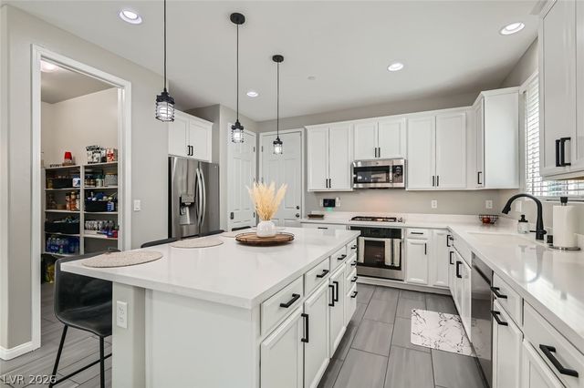 225 Sul Ponticello Avenue, Las Vegas, NV 89011