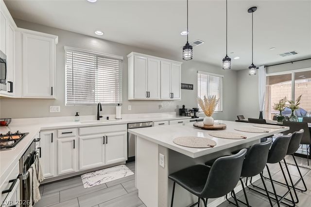 225 Sul Ponticello Avenue, Las Vegas, NV 89011