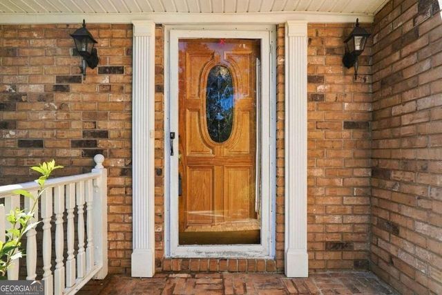 2051 Hemlock Trail, Snellville, GA 30078