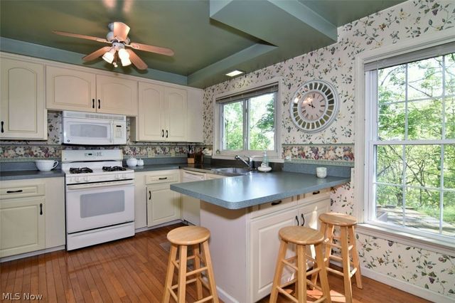2965 Macbeth Drive, Rocky River, OH 44116