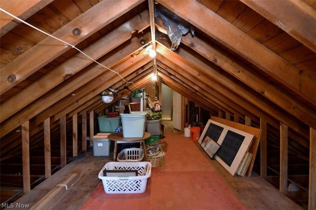 2965 Macbeth Drive, Rocky River, OH 44116