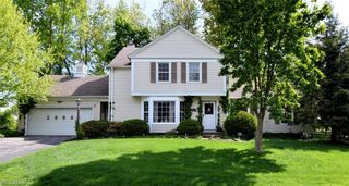 2965 Macbeth Drive, Rocky River, OH 44116