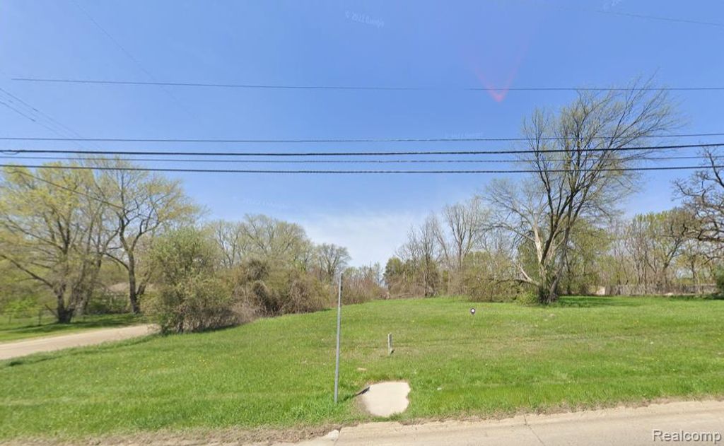 00 E Atherton, Burton, MI 48519