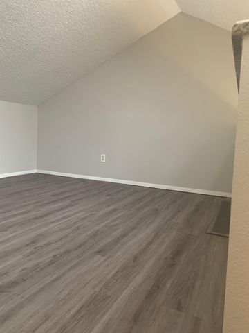 2210 Pearl ST 305, Austin, TX 78705