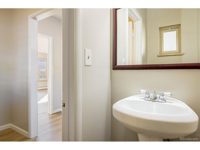 215 Lookout View Ct, Golden, CO 80401